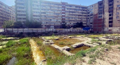 Tarihi Ahmet Ağa Hanı vitrinde 