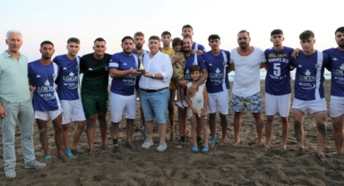 Menderes’te plaj futbolu turnuvası