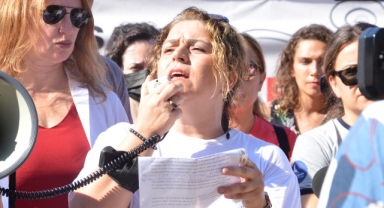 Saldırıya uğrayan kadın şoföre PERGEL'den destek: Asla yalnız yürümeyeceksin! 