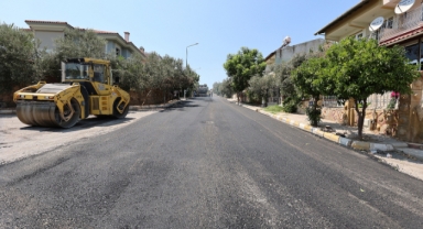 Urla Belediyesi’nden asfalt ve parke hamlesi