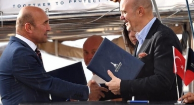 WWF’in Blue Panda yelkenlisi Çeşme’de: Plastik Atıksız Şehir İzmir! 