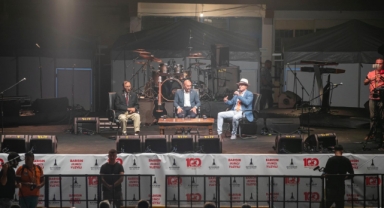 Zafer ve Anma Yürüyüşü etkinlikleri Barış ve Türkiye söyleşisi ile başladı