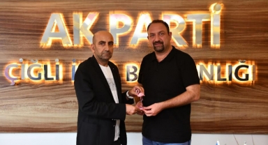 Başkan Gümrükçü'den siyasi parti temsilcilerine ziyaret