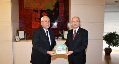 Başkan Selvitopu'dan CHP Lideri'ne ziyaret