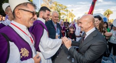 Başkan Soyer: Barışa beraberce sımsıkı sarılmalıyız