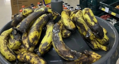 BİM'de 17 lira 90 kuruştan çürümüş muz satışı