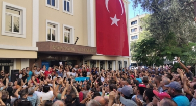 Bornova’da grev çanları çalındı... İşçiler grev kararını astı