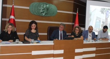 Bornova Meclisi'nde akıl almaz iddia: Belediye araçlarıyla uyuşturucu mu satılıyor?