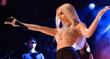 Ev hapsi engeline sevindiren çözüm... Çim Konserleri'ne Gülşen ayarı