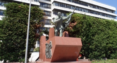 Hasan Tahsin Anıtı'nın rölyefi bulundu!