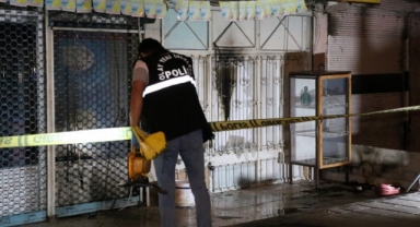 İzmir'de molotoflu saldırı!