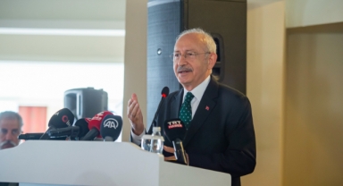 Kılıçdaroğlu İzmirli iş insanlarıyla buluştu