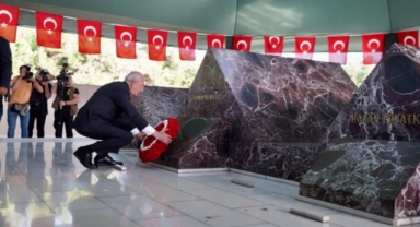 Kılıçdaroğlu'ndan Özal ve Menderes anması