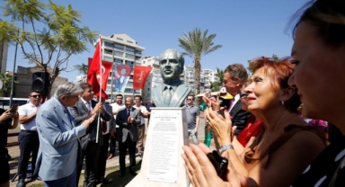 Muammer Aksoy’un adı Karşıyaka’da ölümsüzleşti