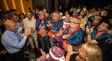 Muhtarlar Zafer Yolu’nda ilk oyunlarını sahneleyecek