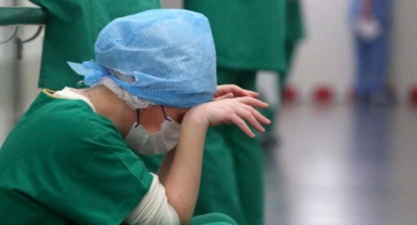 Sağlık-Sen raporu: Ağustos ayında 29 sağlık çalışanı şiddete maruz kaldı