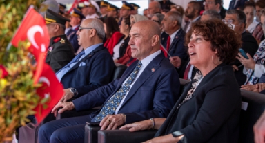 Soyer'den birliktelik mesajı: El ele daha güzel bir İzmir