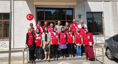 Türk Kızılay Gaziemir Şubesi Siirt'te