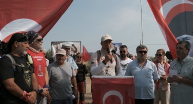 Zafer Yolu kafilesi Takmak'ta