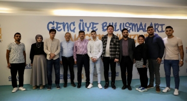 AK Gençlik İzmir'den Genç Üye Buluşması