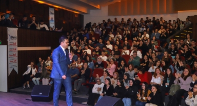 Akkol, 36 üniversiteyi Torbalılı öğrencilerle buluşturdu