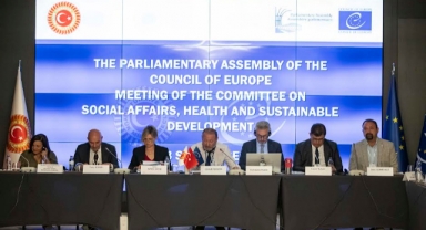 Başkan Gümrükçü'den Avrupa Konseyi Toplantısında “İklim Kriziyle Mücadele” Vurgusu