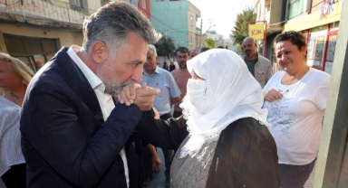 Başkan Sandal’a Emek Mahallesi’nde sıcak karşılama