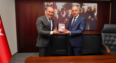 Başkan Soyer’den İl Müftülüğüne ziyaret