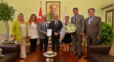 Başkan Soyer Skal heyetini ağırladı