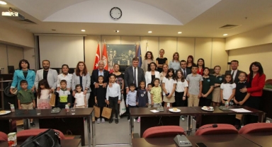 Başkan Tugay duyarlı gençlerle buluştu