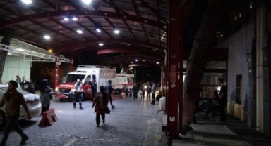 Buca'da yol verme kavgası kanlı bitti