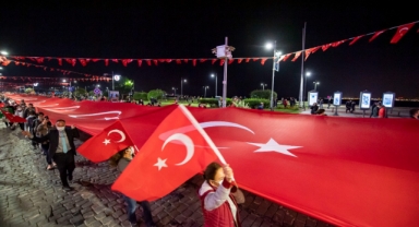 Büyükşehir'den üç gün üç gece 99. yıl kutlaması