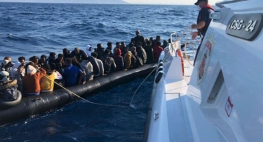 İzmir'in 4 ilçesinde 110 düzensiz göçmen kurtarıldı!