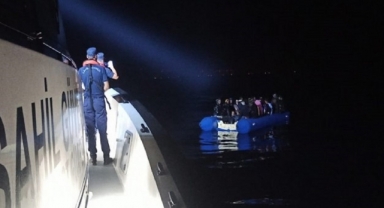 İzmir'in iki ilçesinde düzensiz göçmen operasyonu