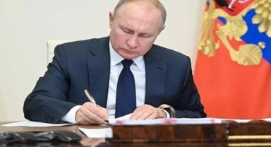 Putin, ilhak eden yasayı imzaladı