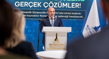 Soyer’den gençlere çağrı: “Bu eşsiz toprakları bırakıp gitmeyin”