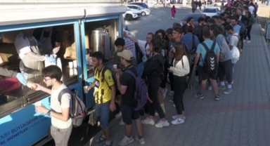 Yemek tartışması büyüyor: Büyükşehir'den Kâtip Çelebi'ye cevap