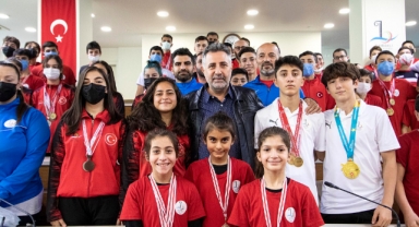 Bayraklı Belediyesi'nden 3 yılda 666 madalya: 