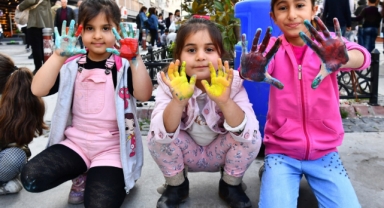 Ben çocuğum haklarımla varım!