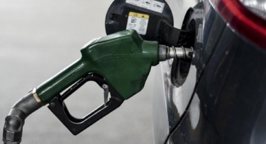 Benzinde tabela değişti... İndirim geldi