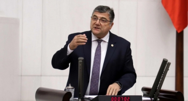 CHP’li Sındır’dan bütçe eleştirisi:“Bütçede eğitime ayrılan pay sürekli düşüyor!”