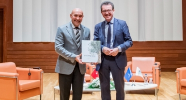 Büyükşehir'den bir büyük Akdeniz zirvesi daha