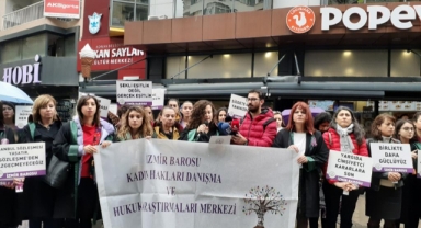 İzmir Barosu avukatlarından ‘Kadın Dayanışması’: “Gücümüzü birbirimizden alıyoruz”