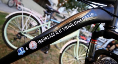 Karşıyaka’da eski bisikletler iyiliğe dönüştü
