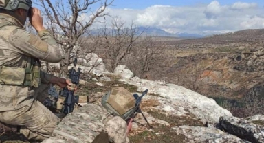 Pençe-Kilit operasyonu:5 terörist daha teslim oldu!