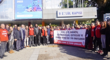 Sloganlarla kadın haklarını savundular: 