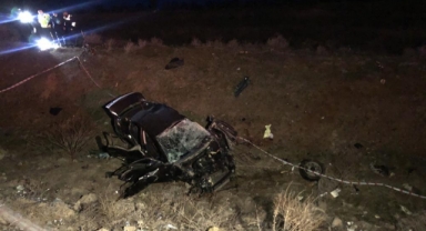 Tire’de feci kaza… Otomobil şarampole yuvarlandı