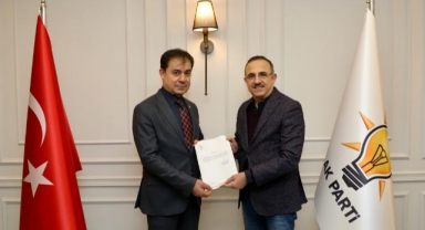 AK Parti Torbalı'da yeni dönem… Yüğrük yeni başkan oldu