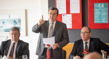 Batur’dan İZGEP toplantısında 'kentsel dönüşüm' vurgusu