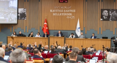 Büyükşehir'in dev bütçesi onaylandı